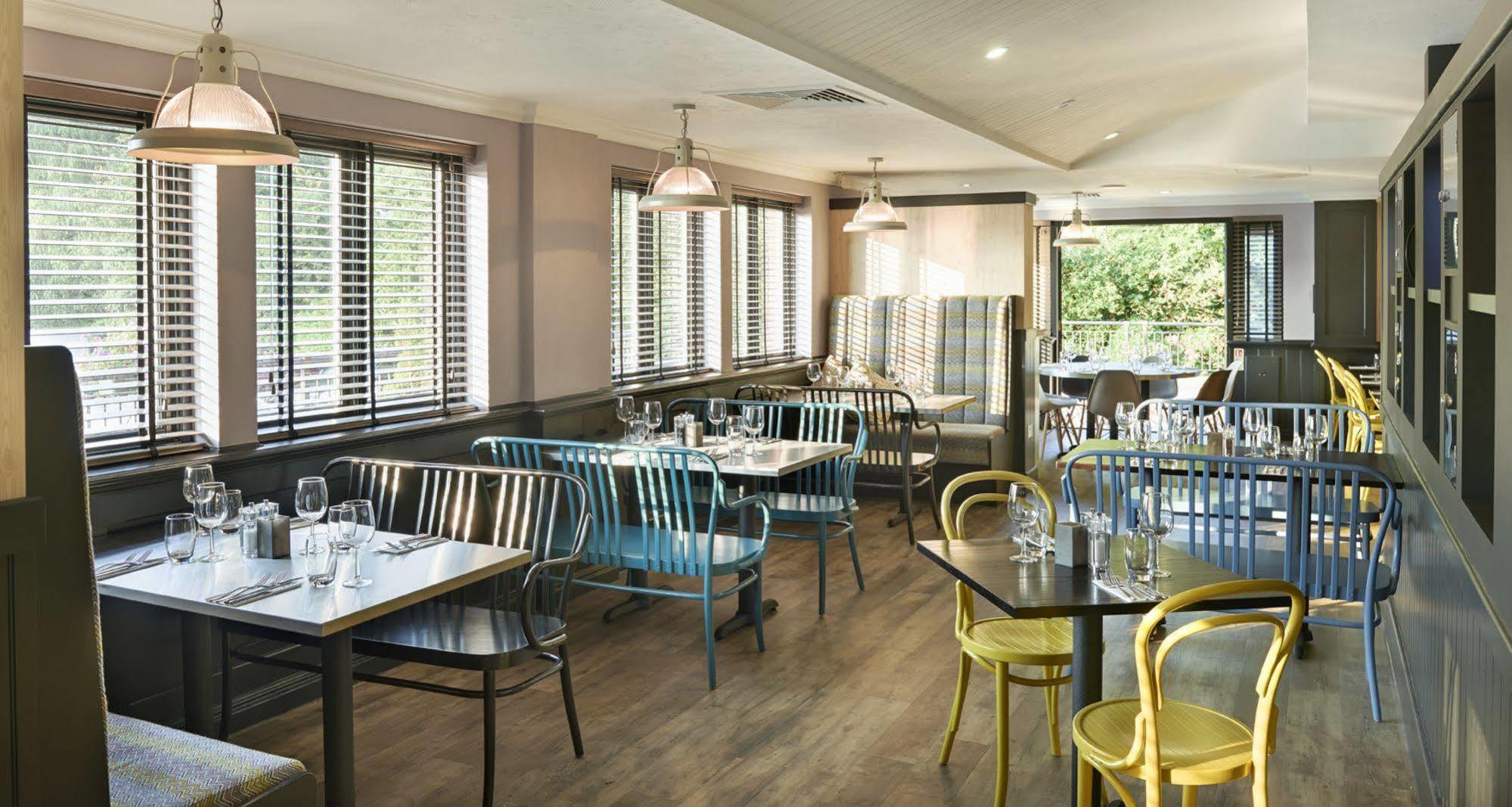 Village Hotel Coventry Exterior photo
